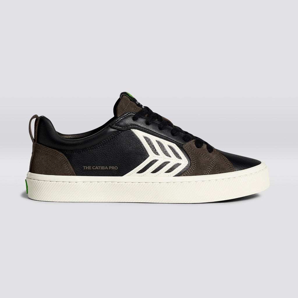 Cariuma Low Top Premium Leather CATIBA PRO Panske Čierne | 52438-IFTK